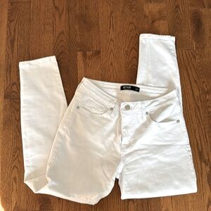 Women’s white jeans